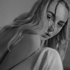 bella_model onlyfans leaked picture 2